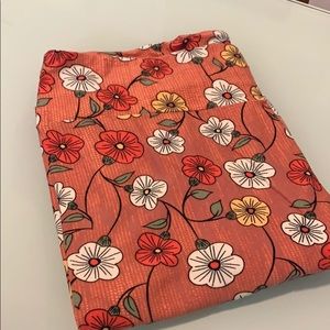 LULAROE TALL & Curvy Leggings